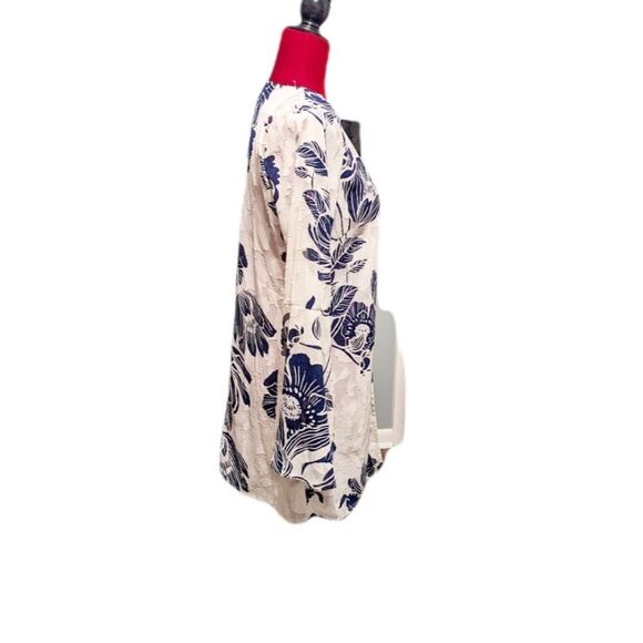 NWT Altar'd State White and Navy Floral Bell Sleeve Boho Kimono Small - Picture 4 of 7